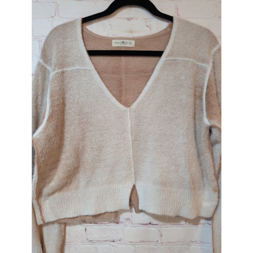 Natural Life Fuzzy Knit Exposed Seam Sz XL V-Neck Pullover Sweater Oatmeal Tan - Picture 2 of 14